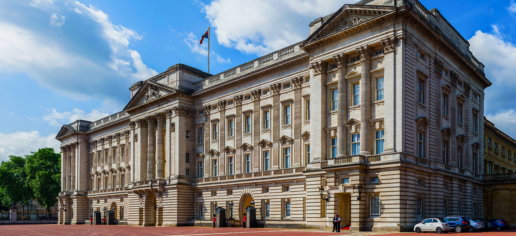 /london/classificaties/attractions/buckinghamin-palatsi-kuningattaren-galleria/HEADER BACKINGHAM-PALACE-1509097036-1510744867-1510754883.jpg Buckinghamin palatsi – Kuningattaren galleria